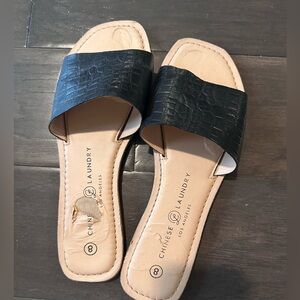 Chinese Laundry black snake skin slides